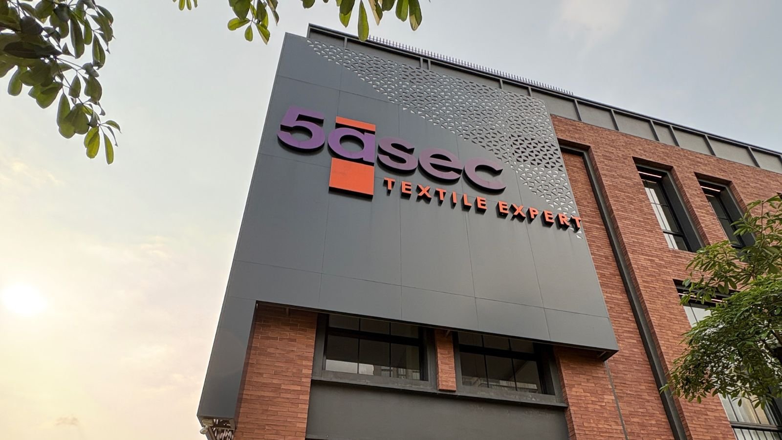 Cari Expert Laundry di Tangerang? 5àsec Hadirkan Solusi Laundry Tangerang Kelas Dunia.